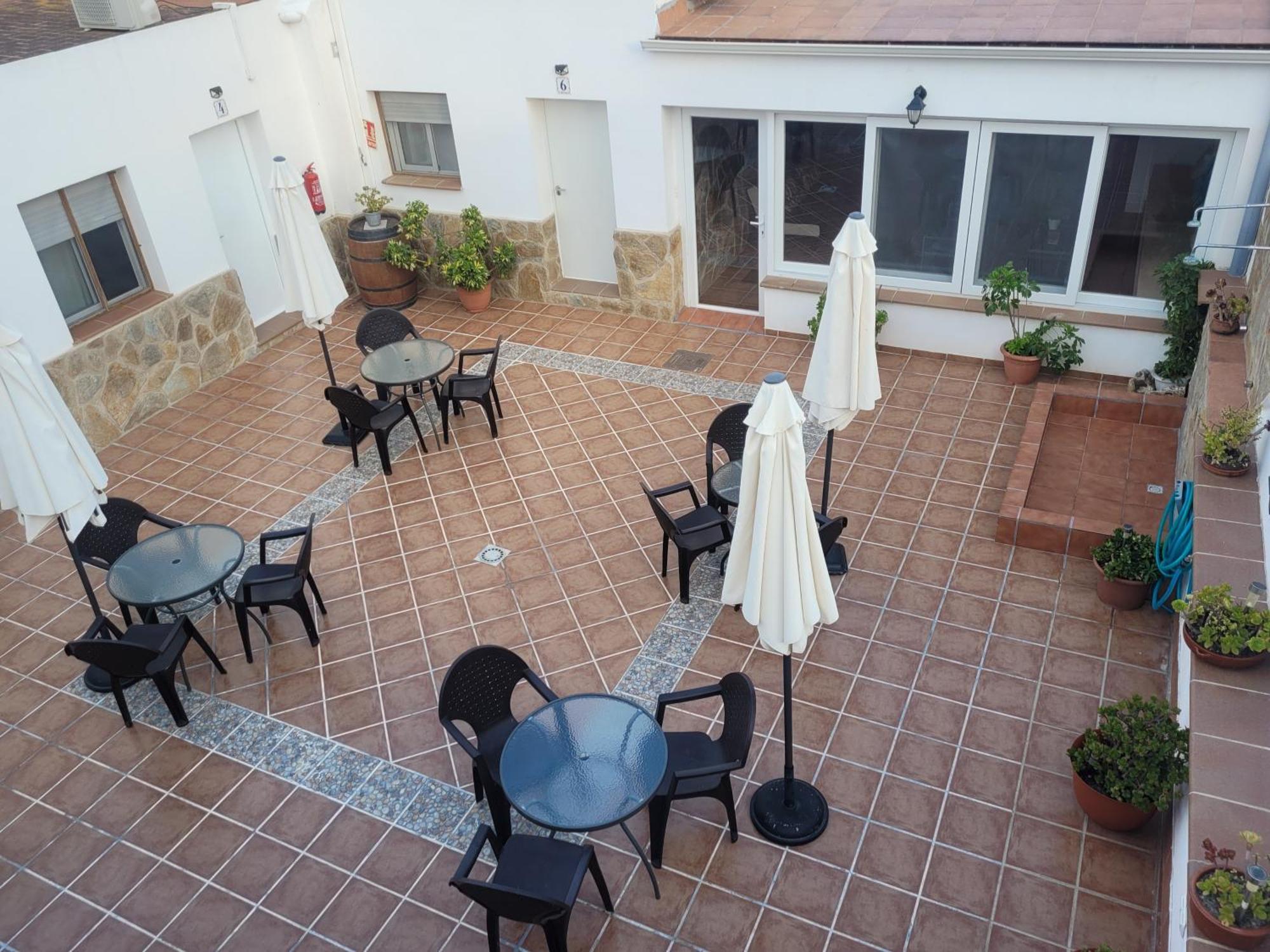 La Llar De Laura Guest House El Poble Nou del Delta Ngoại thất bức ảnh