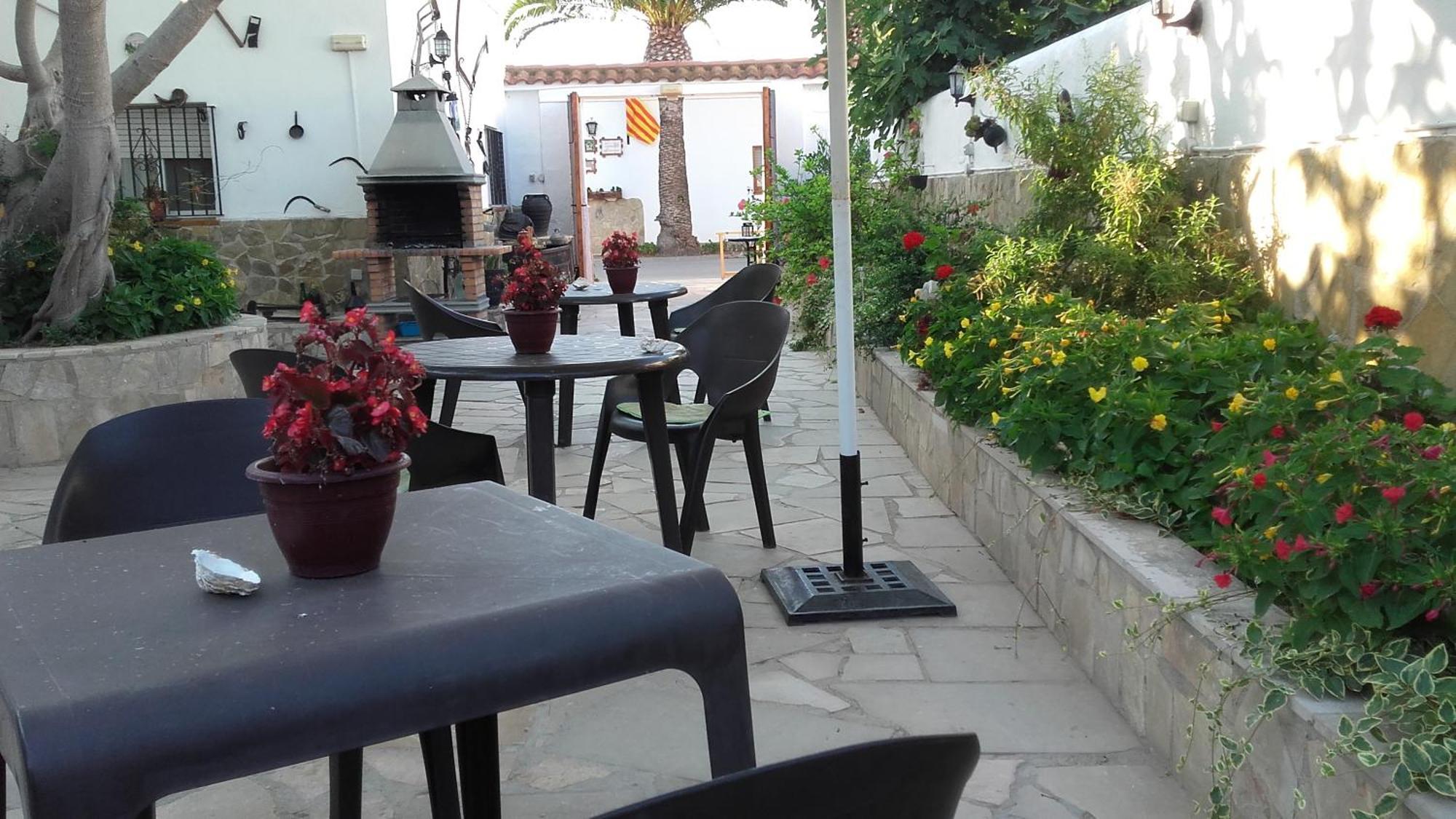 La Llar De Laura Guest House El Poble Nou del Delta Ngoại thất bức ảnh
