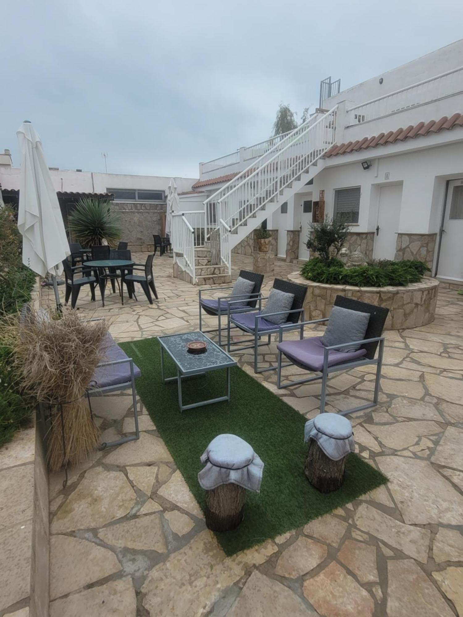 La Llar De Laura Guest House El Poble Nou del Delta Ngoại thất bức ảnh
