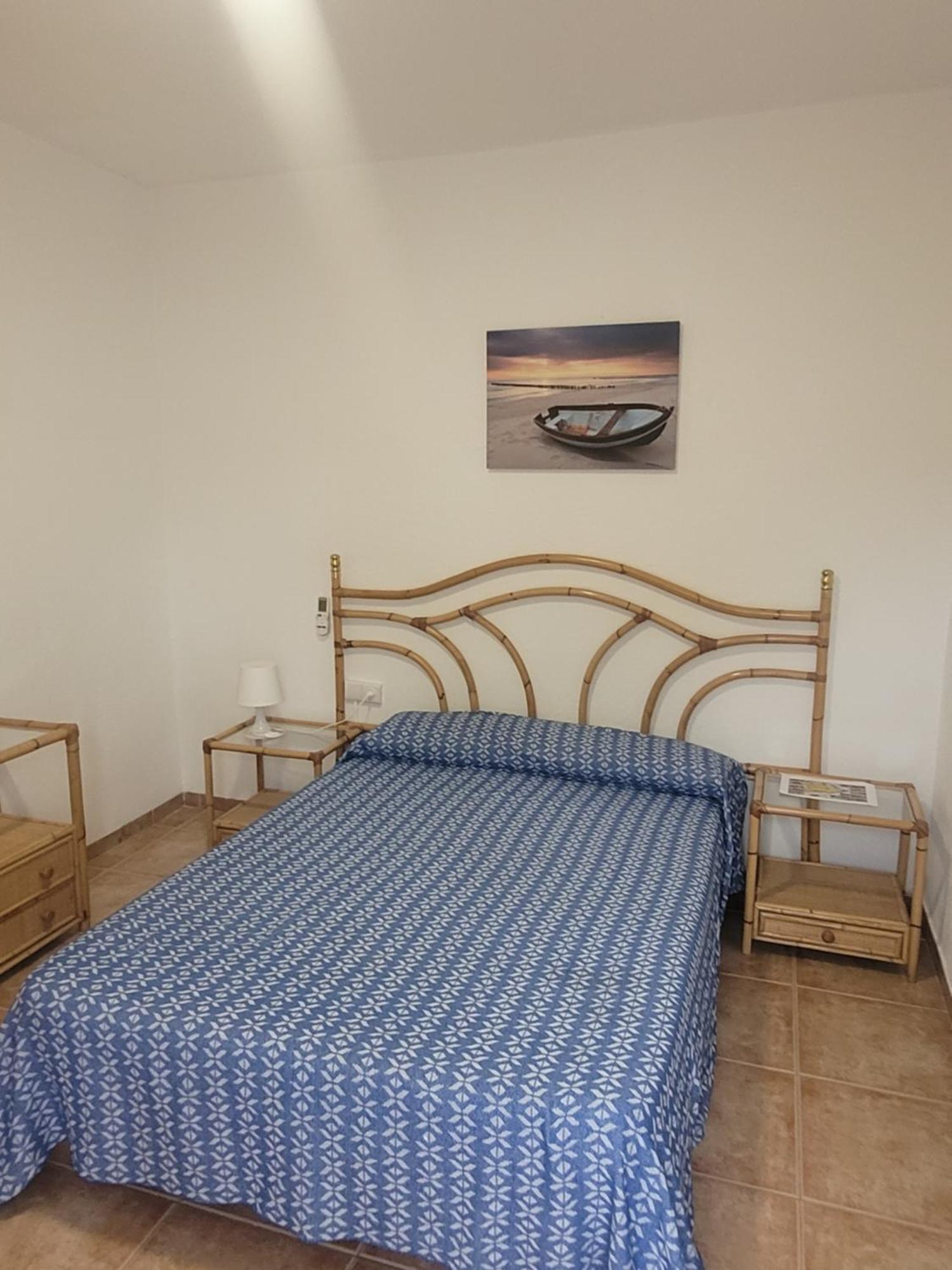 La Llar De Laura Guest House El Poble Nou del Delta Ngoại thất bức ảnh
