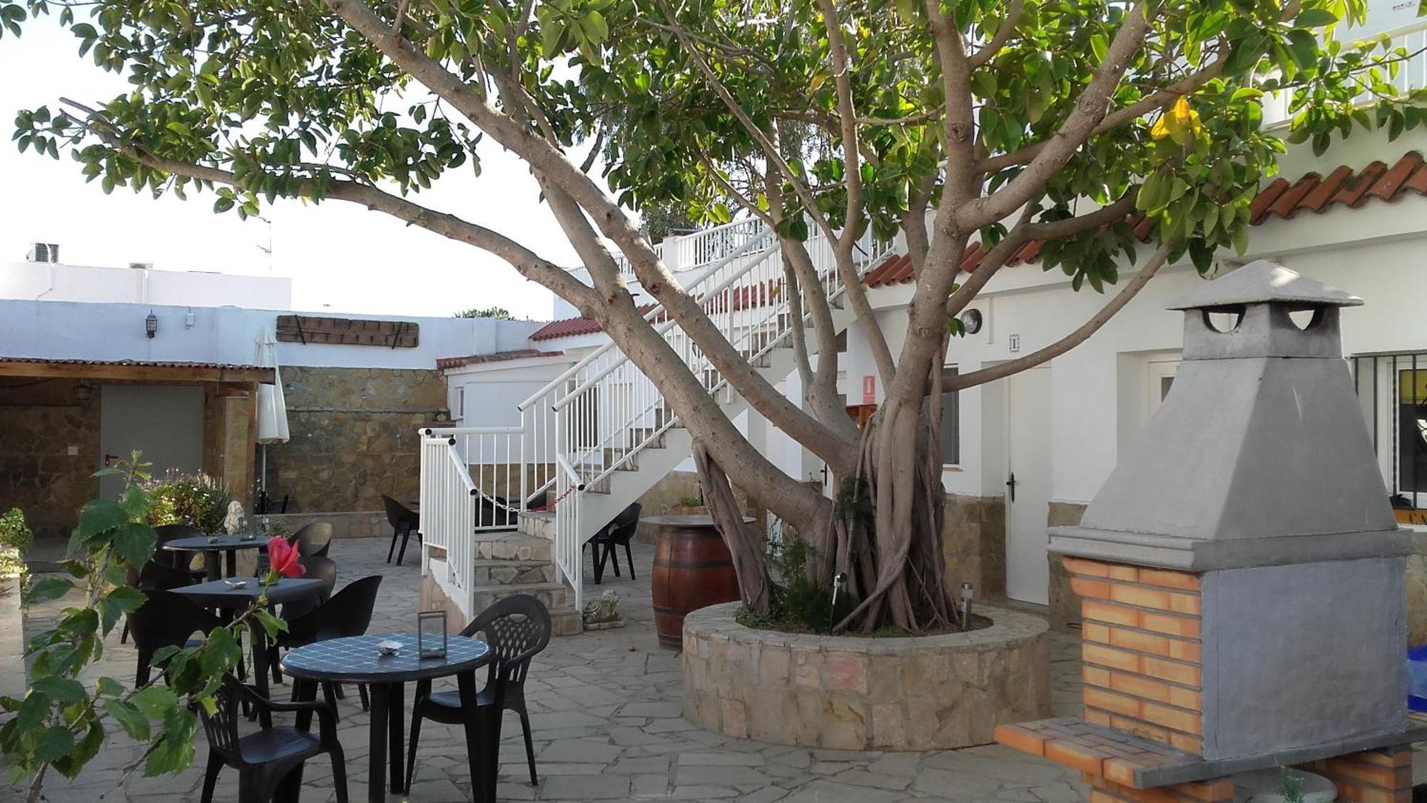 La Llar De Laura Guest House El Poble Nou del Delta Ngoại thất bức ảnh